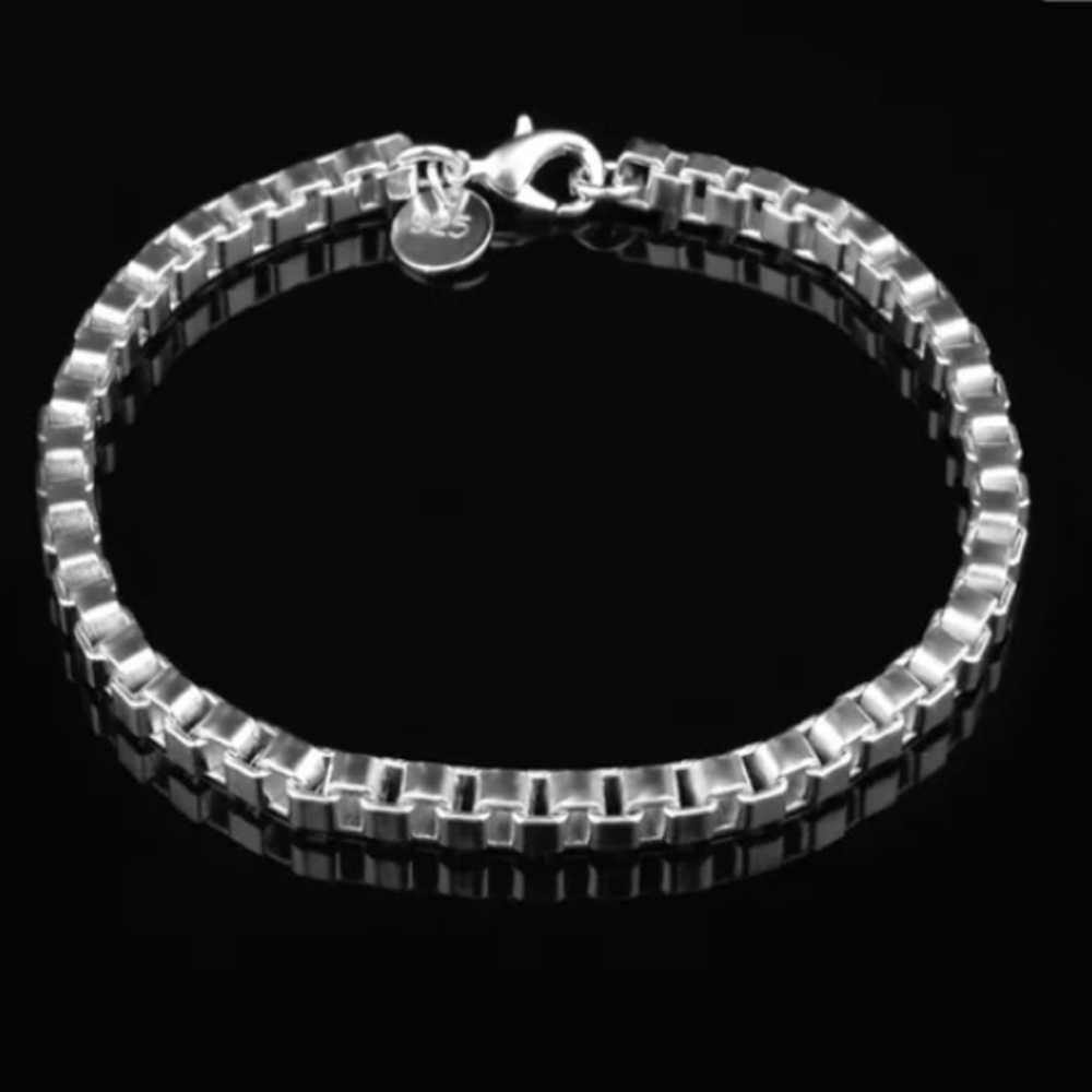 Silver Box Chain Bracelet - Picture 3 of 4